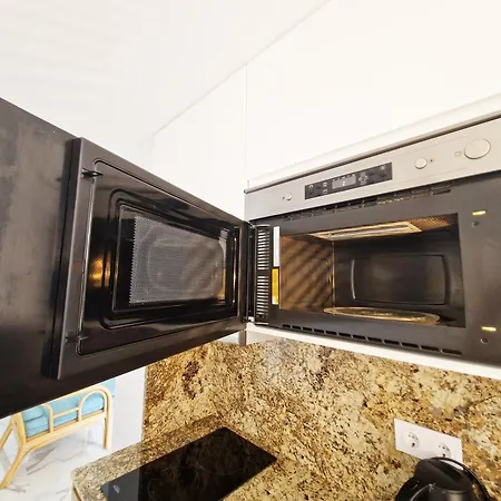 Apartamento Benidorm, Playa Poniente, Con Vista Al Mar *