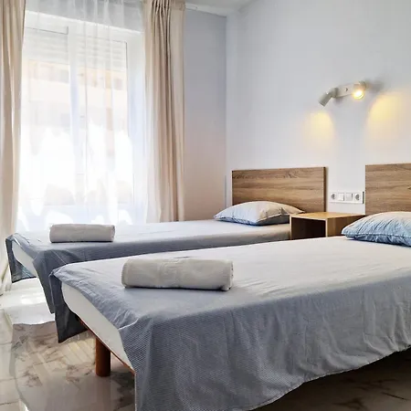 Apartamento Benidorm, Playa Poniente, Con Vista Al Mar *